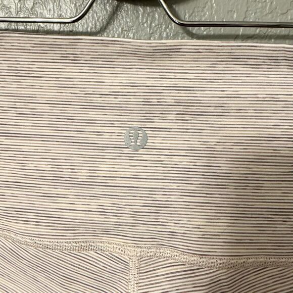 Lululemon Wunder Under Leggings Size 10 - Picture 3 of 5